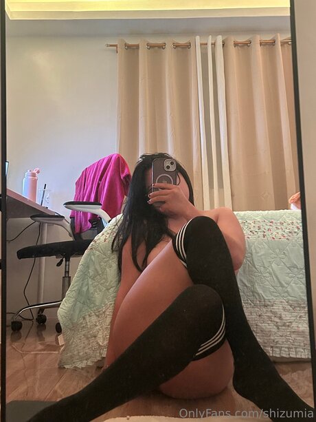 Foto di nudo di fuga di OnlyFans di Shizumia