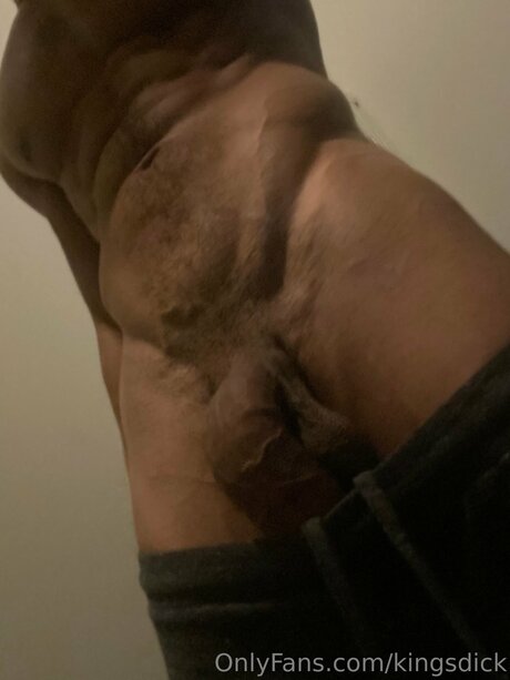 Foto di nudo di fuga di OnlyFans di Kingsdick