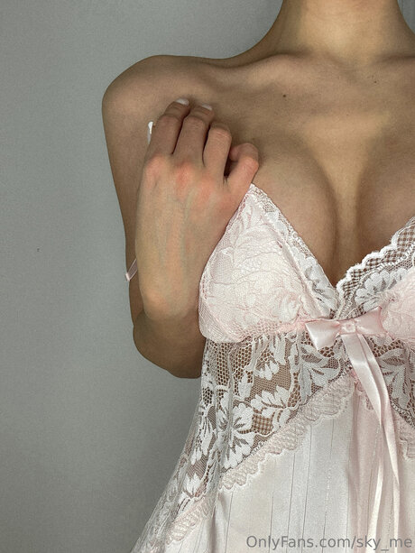 Foto di nudo di fuga di OnlyFans di Sky Me