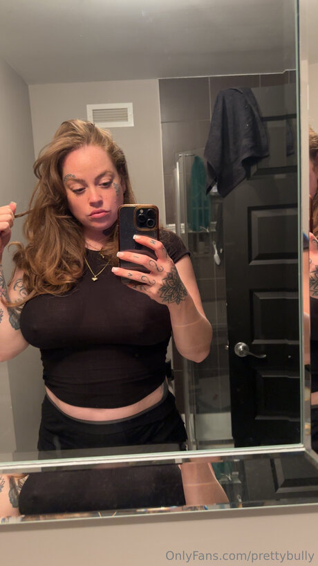 Foto di nudo di fuga di OnlyFans di Prettybully