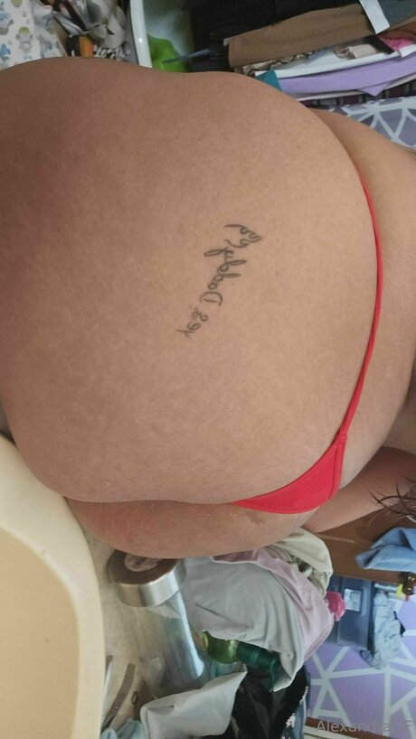 Foto di nudo di fuga di OnlyFans di Alexav12