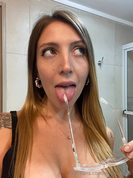 Foto di nudo di fuga di OnlyFans di Emilyharris