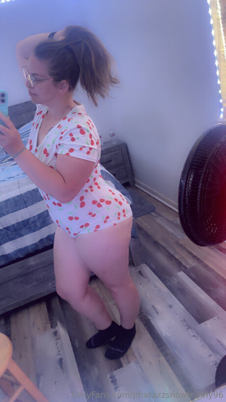 Phatazzsnowbunny96