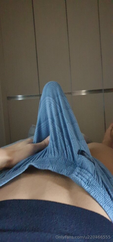 Foto di nudo di fuga di OnlyFans di U220466555