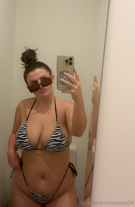 Foto di nudo di fuga di OnlyFans di Emp04
