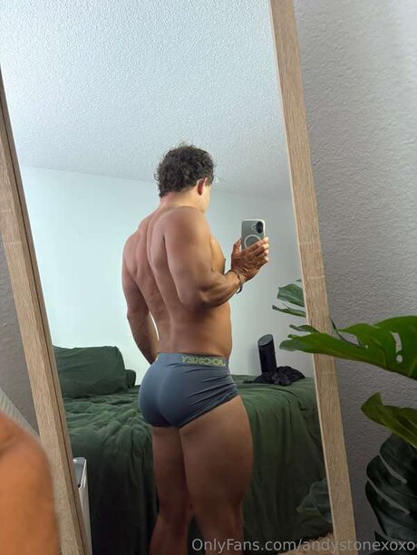 Foto di nudo di fuga di OnlyFans di Andystonexoxo