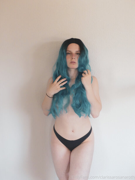 Foto di nudo di fuga di OnlyFans di Clarissarosanaroth