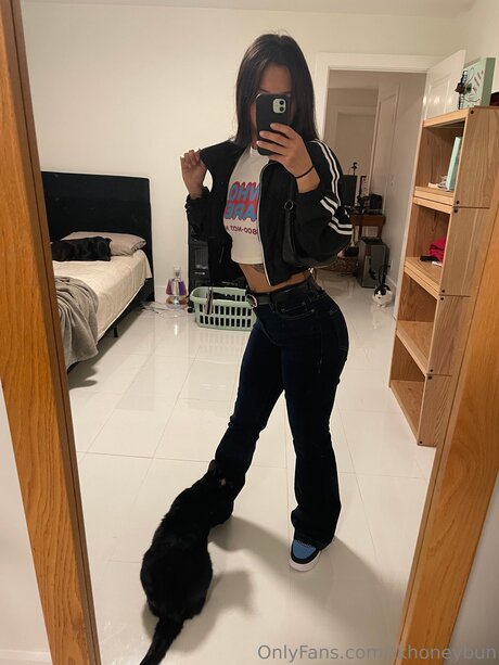 Foto di nudo di fuga di OnlyFans di Tkhoneybun