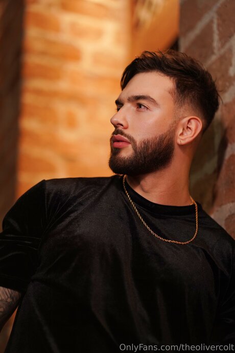 Foto di nudo di fuga di OnlyFans di Theolivercolt