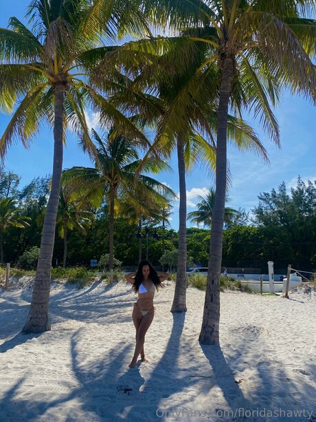 Foto di nudo di fuga di OnlyFans di Floridashawty