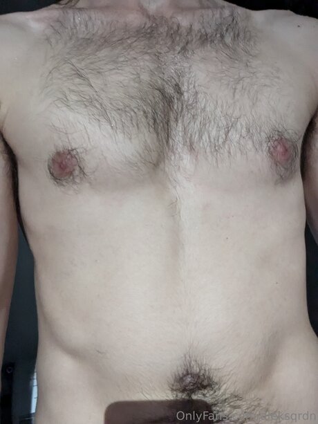 Foto di nudo di fuga di OnlyFans di Aleksqrdn