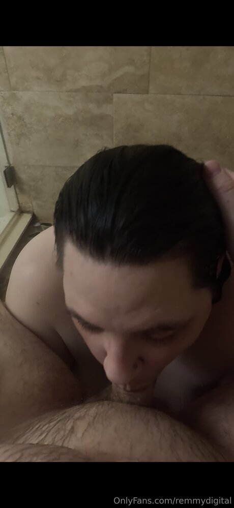 Foto di nudo di fuga di OnlyFans di Remmydigital