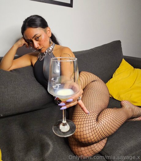 Mia Savage X