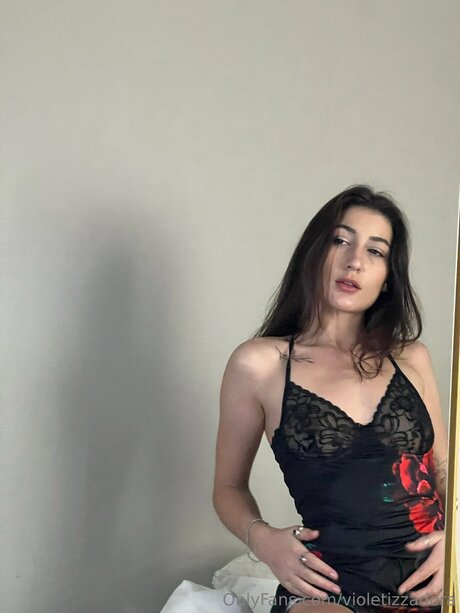 Foto di nudo di fuga di OnlyFans di Violetizzadora