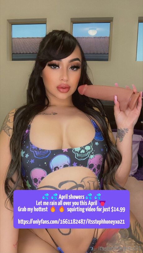 Foto di nudo di fuga di OnlyFans di Itsstephhoneyxo21