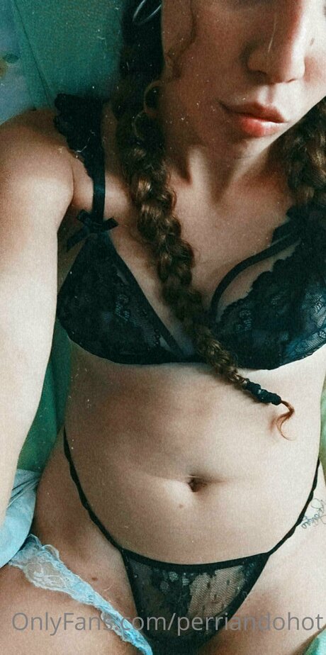 Foto di nudo di fuga di OnlyFans di Perriandohot