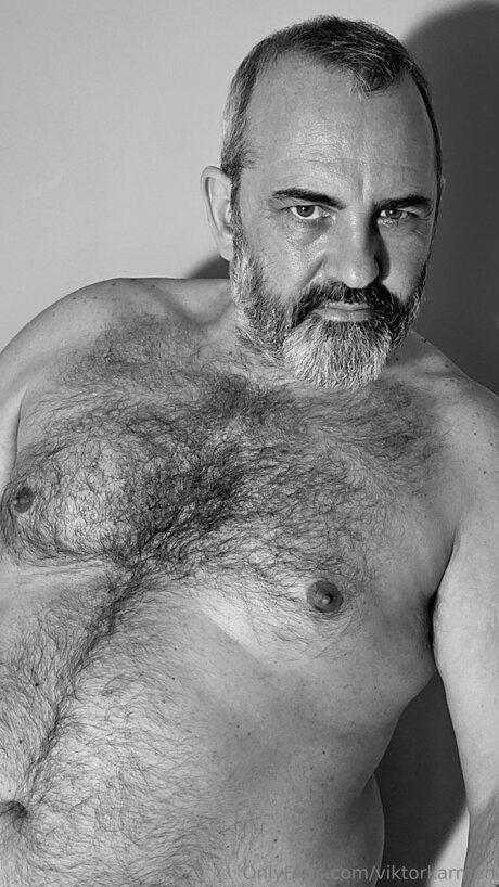 Foto di nudo di fuga di OnlyFans di Viktorkarmen