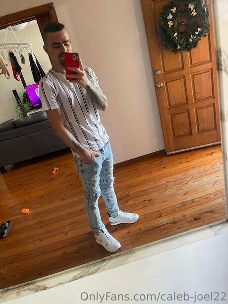 Foto di nudo di fuga di OnlyFans di Caleb Joel22