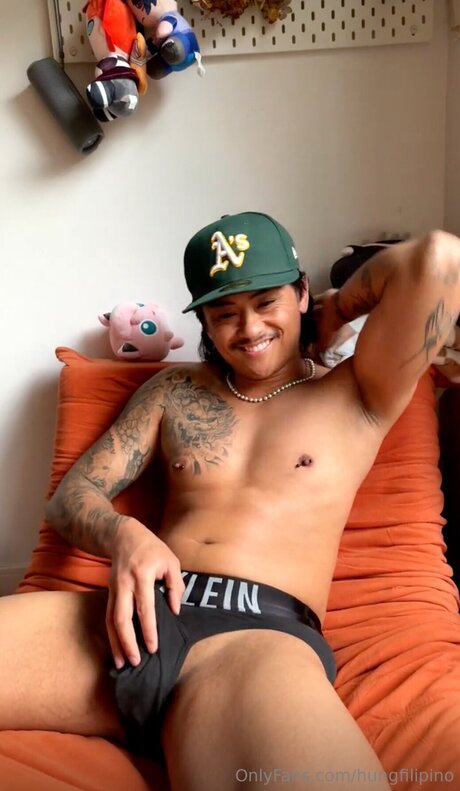Foto di nudo di fuga di OnlyFans di Hungfilipino