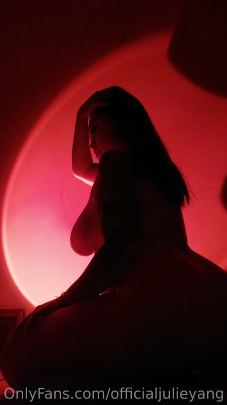 Officialjulieyang
