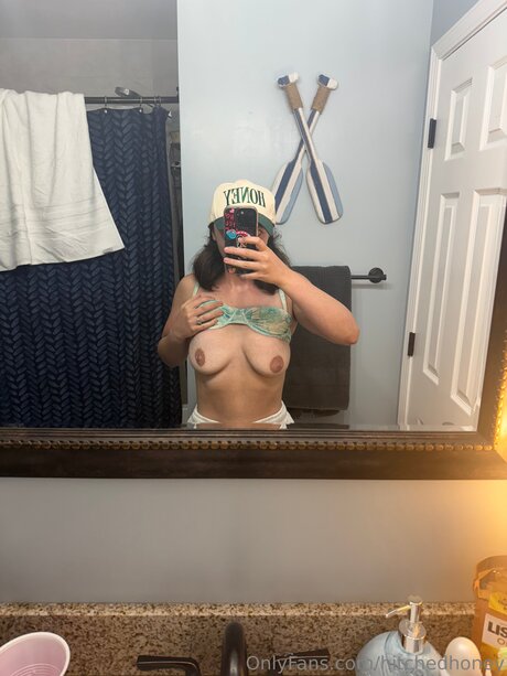 Foto di nudo di fuga di OnlyFans di Hitchedhoney