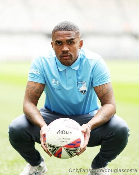 Foto di nudo di fuga di OnlyFans di Douglascosta