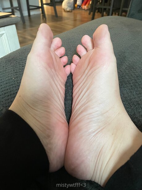 Foto di nudo di fuga di OnlyFans di Mistywtfff