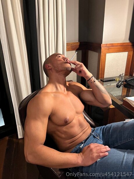 Foto di nudo di fuga di OnlyFans di Dwayne Johnson Jr