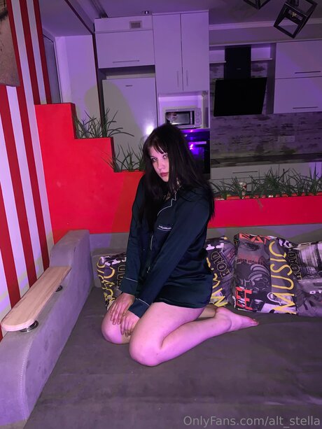 Foto di nudo di fuga di OnlyFans di Alt Stela