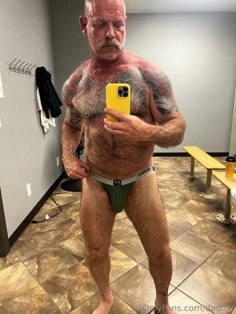 Foto di nudo di fuga di OnlyFans di Dadnxt