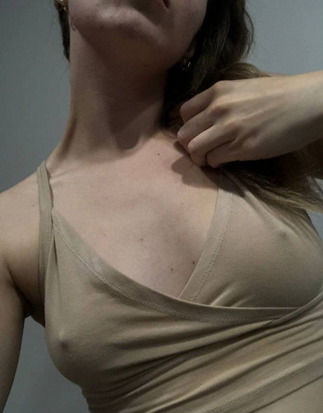 Elsa Jay