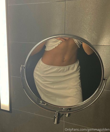 Foto di nudo di fuga di OnlyFans di Gemmateen