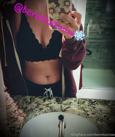 Foto di nudo di fuga di OnlyFans di Berettasnow