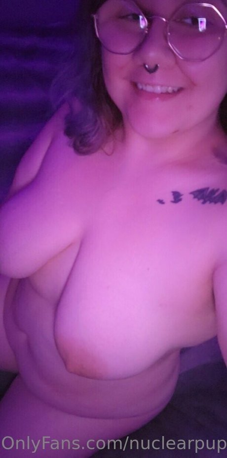 Foto di nudo di fuga di OnlyFans di Nuclearpuppo