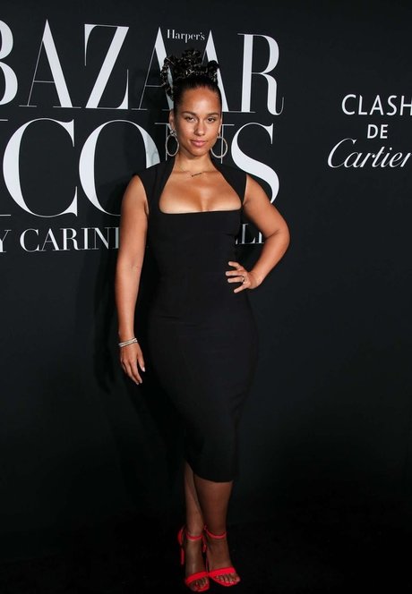 Foto di nudo di fuga di OnlyFans di Alicia Keys