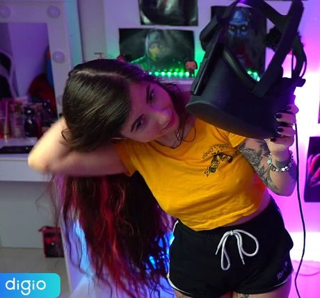Nicole Diretora