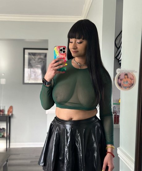 Foto di nudo di fuga di OnlyFans di Delilahmoonx