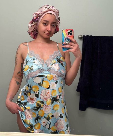 Foto di nudo di fuga di OnlyFans di Delilahmoonx