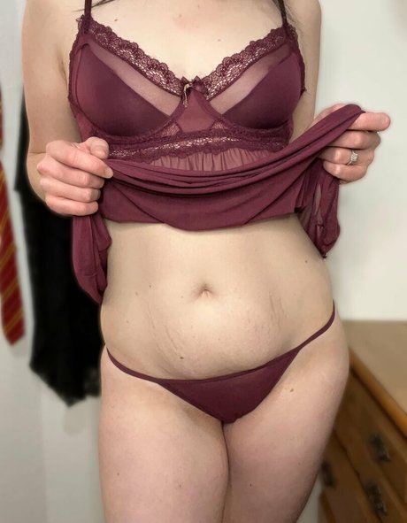 Foto di nudo di fuga di OnlyFans di Trixie Addams