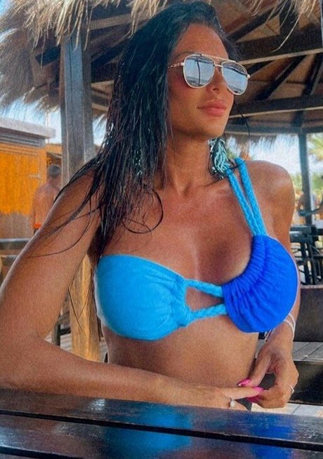 Ginia 900