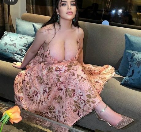 Foto di nudo di fuga di OnlyFans di Noure Sahli