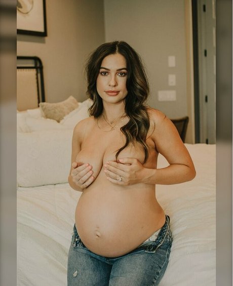 Foto di nudo di fuga di OnlyFans di Avery Woods