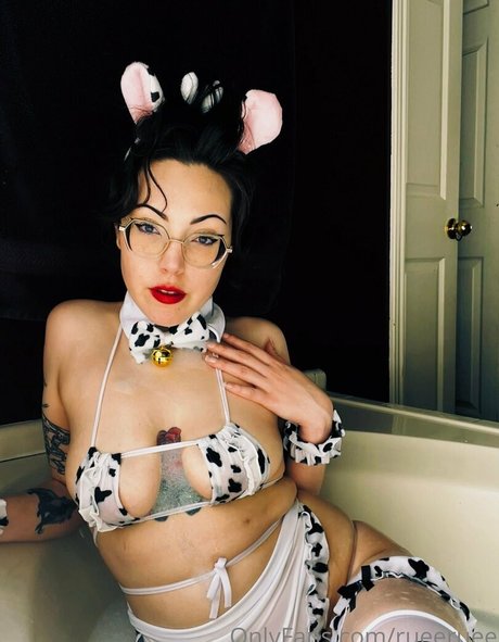 Foto di nudo di fuga di OnlyFans di Rueeruee