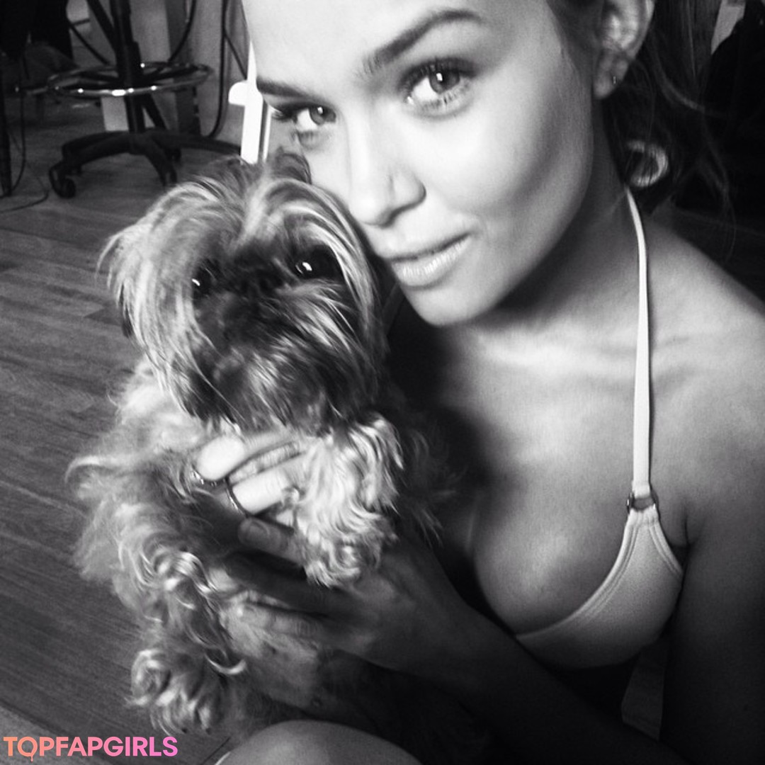 Foto di nudo di fuga di OnlyFans di Josephine Skriver #1354