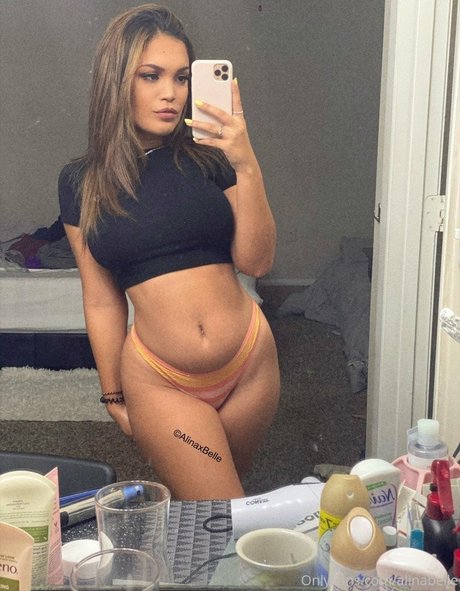 Alina Belle