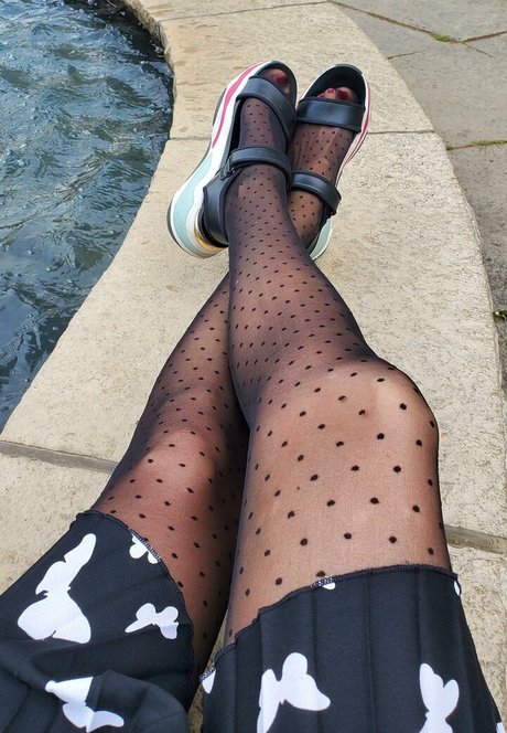 Foto di nudo di fuga di OnlyFans di Popruzhinka
