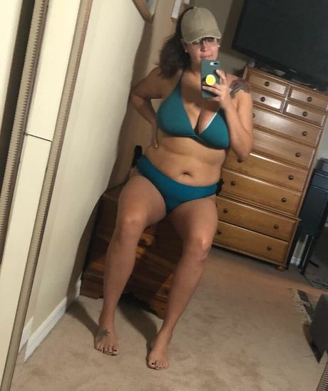 Foto di nudo di fuga di OnlyFans di Tallnerdywoman