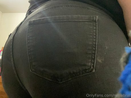 Foto di nudo di fuga di OnlyFans di Rukiabrat