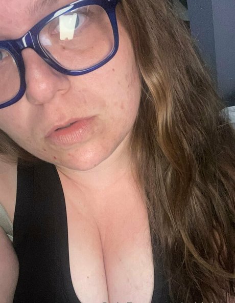 Foto di nudo di fuga di OnlyFans di Rukiabrat