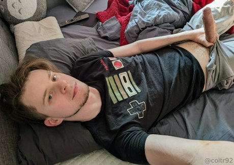 Foto di nudo di fuga di OnlyFans di Coltr92